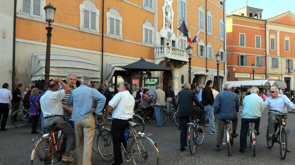 Lega e Cambiare: «Prima i finalesi» 