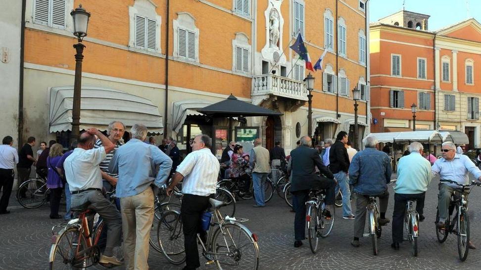 Lega e Cambiare: «Prima i finalesi»