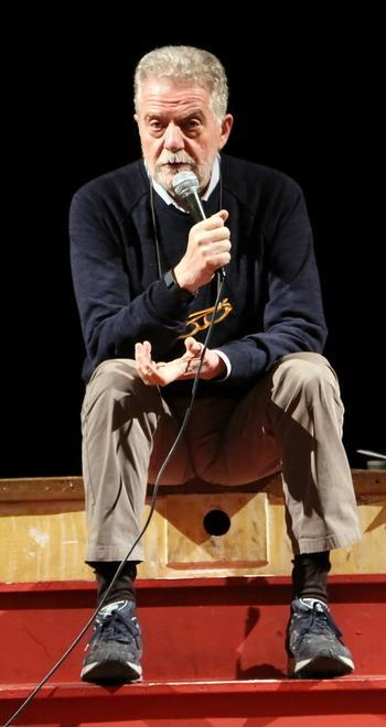 A tu per tu con Valenti tra bilanci di commiato e il teatro che verrà 