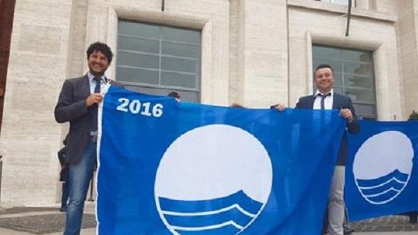 Undici bandiere blu alle spiagge della Sardegna: ci sono anche Porto Ferro, Badesi e Teulada