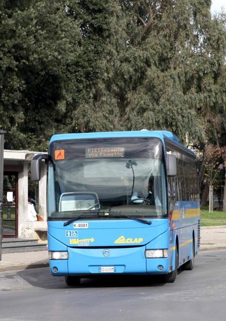 Viareggio, denunciato autista per le avances alla quindicenne 