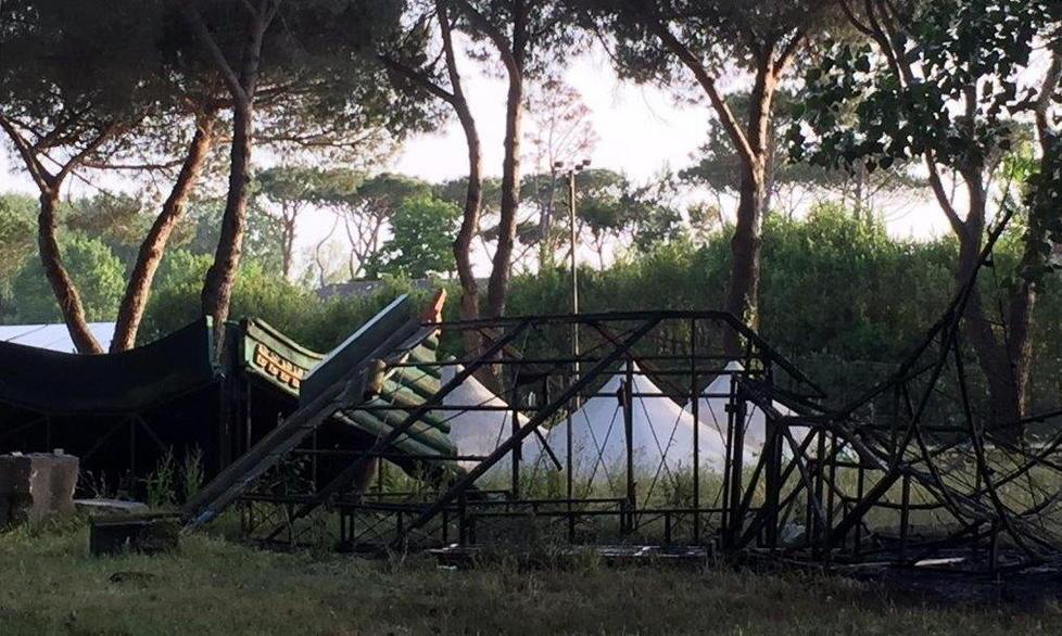 Incendio al teatro del Pucciniano