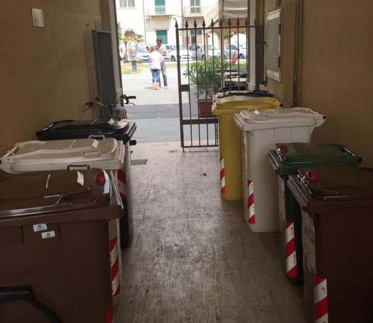 Nuovo porta a porta, corsa al ritiro dei bidoncini 