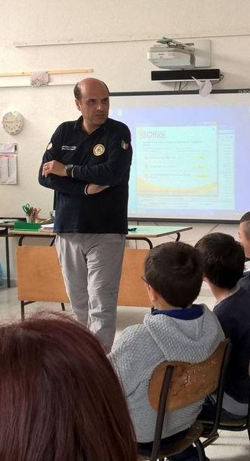 Studenti a lezione contro alluvioni e dissesto geologico 