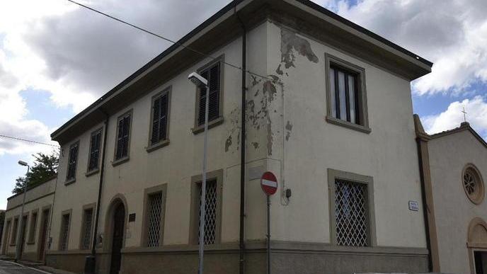 Sette posti in meno alla scuola materna: i genitori protestano