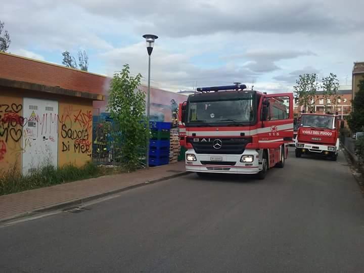 Cartoni in fiamme, paura all’Eurospin di Correggio 