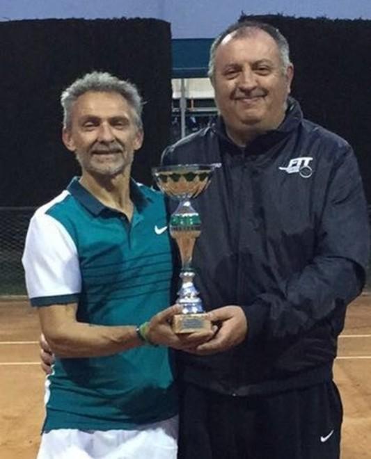 Michele Pietrangeli in trionfo al torneo svolto al Tc Viterbo