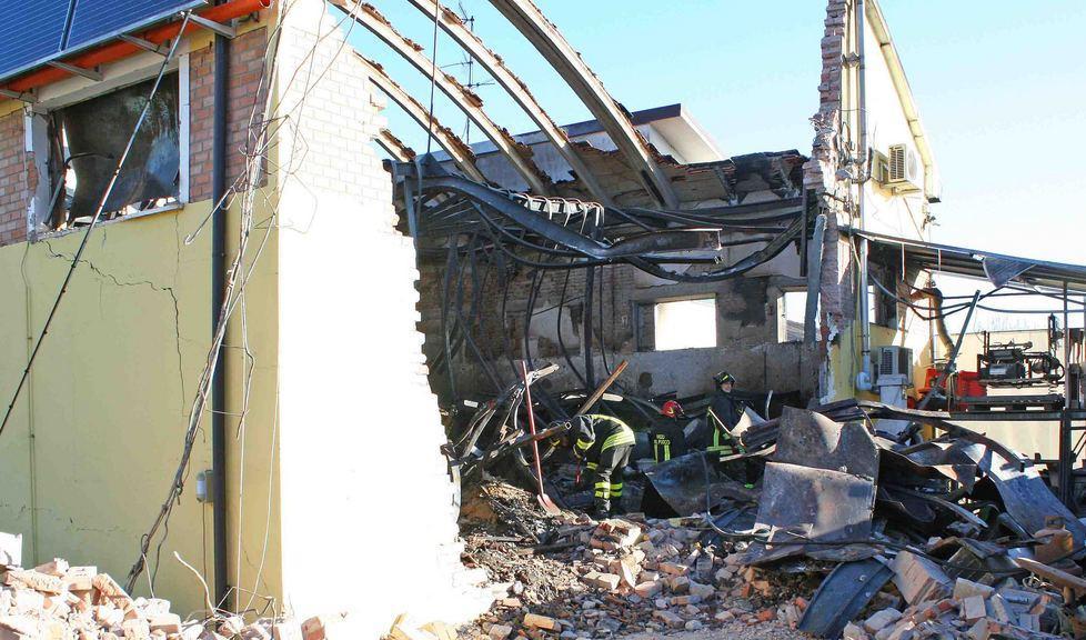 Portomaggiore, si inizia a demolire il poligono 