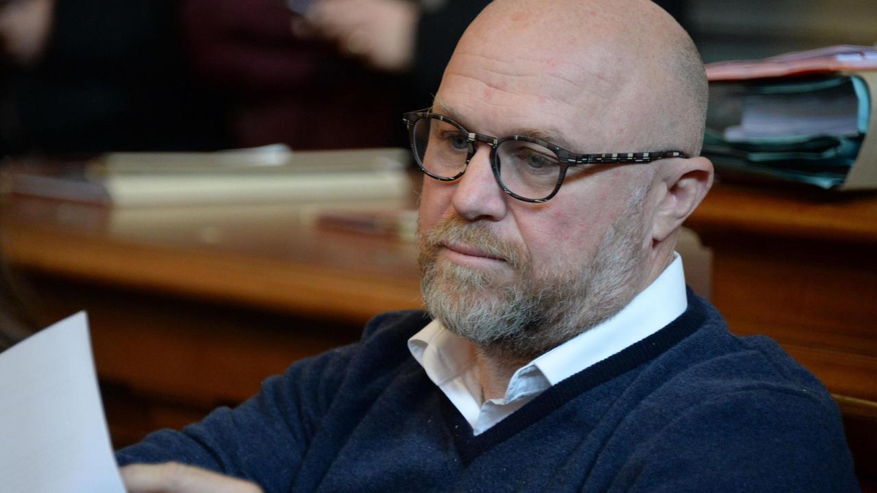 Sondaggio Ixè: il 68% degli elettori M5s chiede le dimissioni del sindaco Nogarin