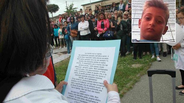 Un momento del ricordo del piccolo morto a 11 anni (foto Ciurca / Pagliantoi)