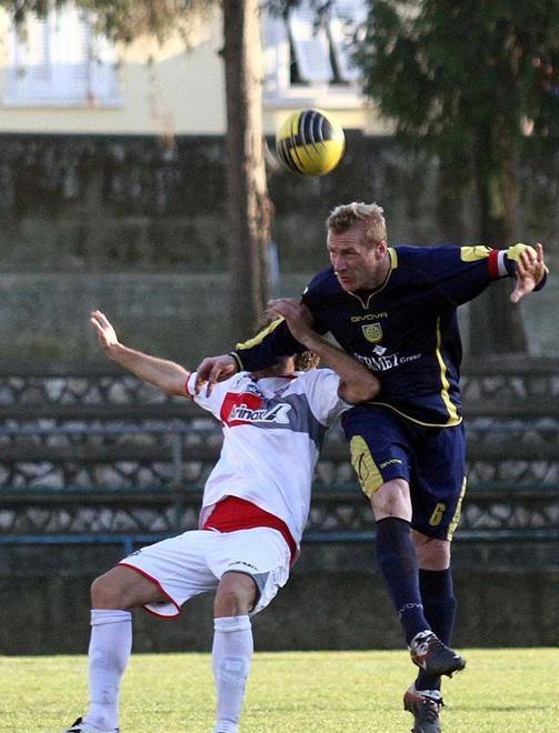 Capitan Anzalone quando giocava nella Carrarese