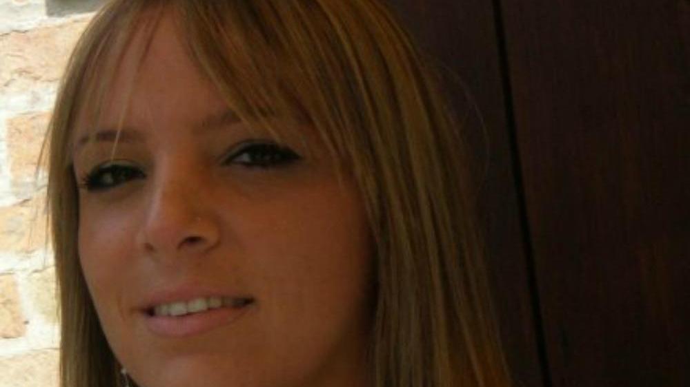 Morta in sala parto, il marito: «Jessica sentì un forte colpo alla pancia»
