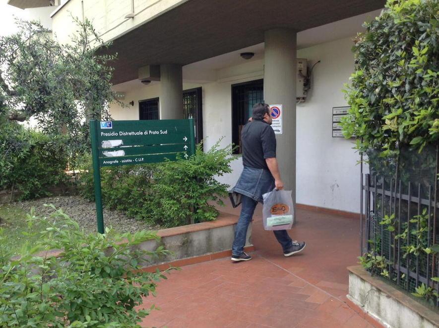 Assistente sociale picchiata al distretto Asl 