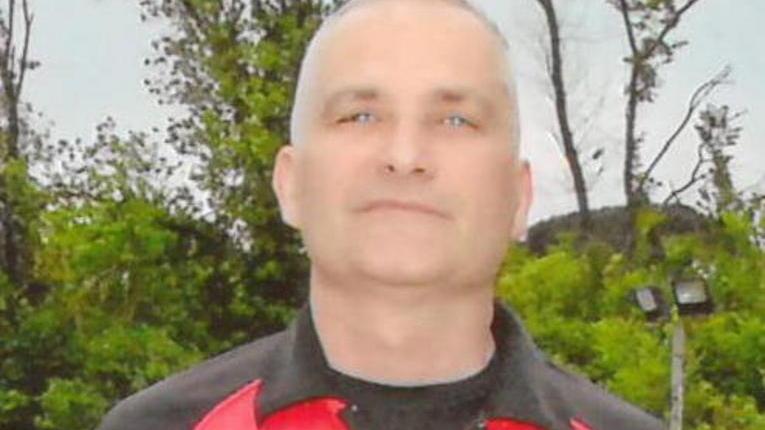 Tre anni al giocatore che ha colpito l’arbitro