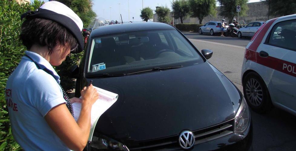 «Troppi vigili fra le scartoffie» 