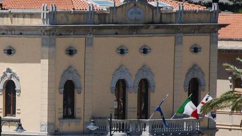 Gli aspiranti sindaci d’accordo: un provvedimento necessario