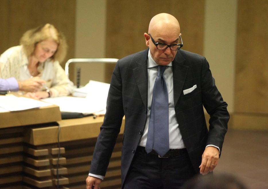 Tre anni al ladro con il revolver 