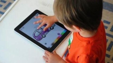 i bambini troppo tempo con tablet e cellulari
