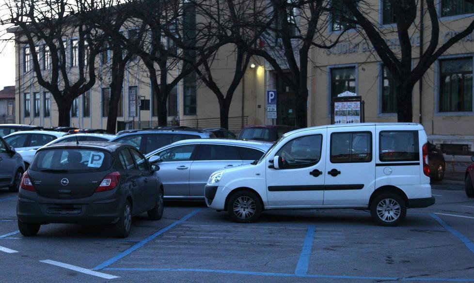 Sosta gratuita per i disabili negli stalli blu