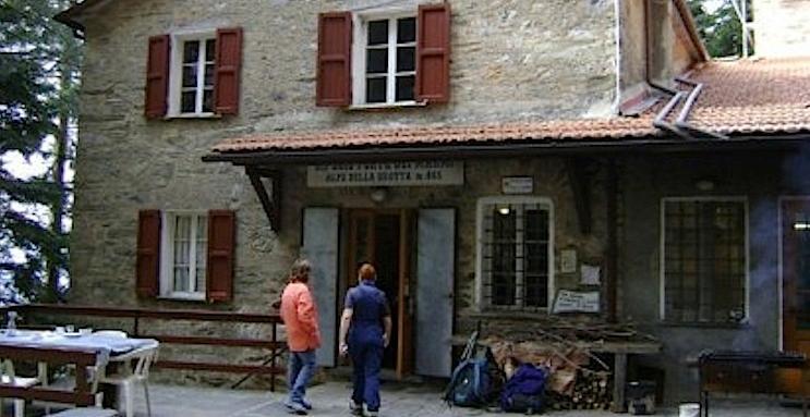 Festeggia 50 anni il rifugio del Cai 