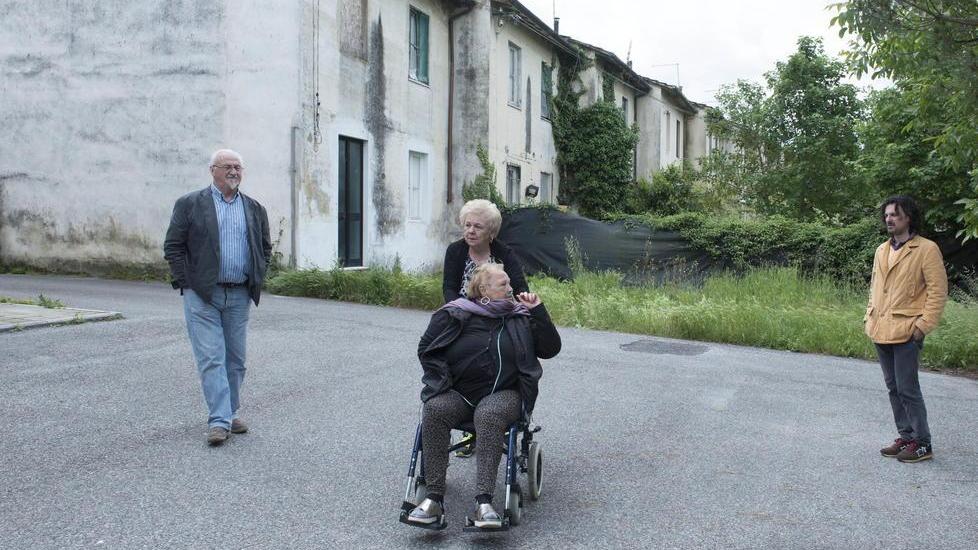 «Abbattete le case della stecca»