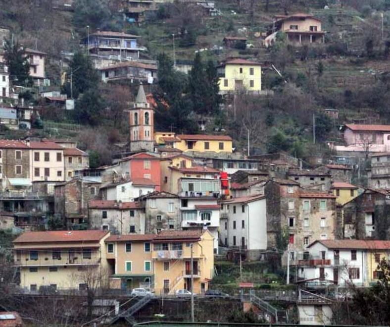 Ravaneto a rischio chiusa una cava sopra Casette 