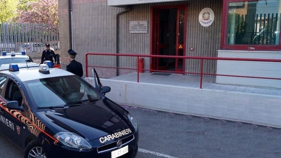 Lo “zio” spaccia a ogni ora, in manette 
