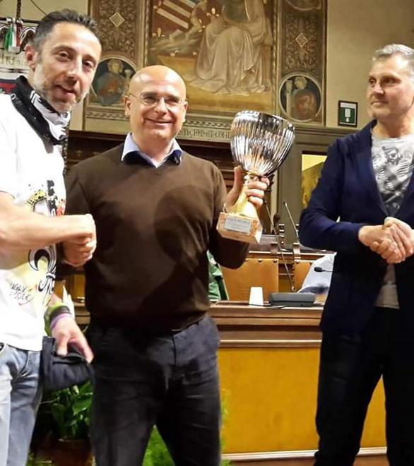 Un diploma a tutti i partecipanti della 32ª “Da piazza a piazza”