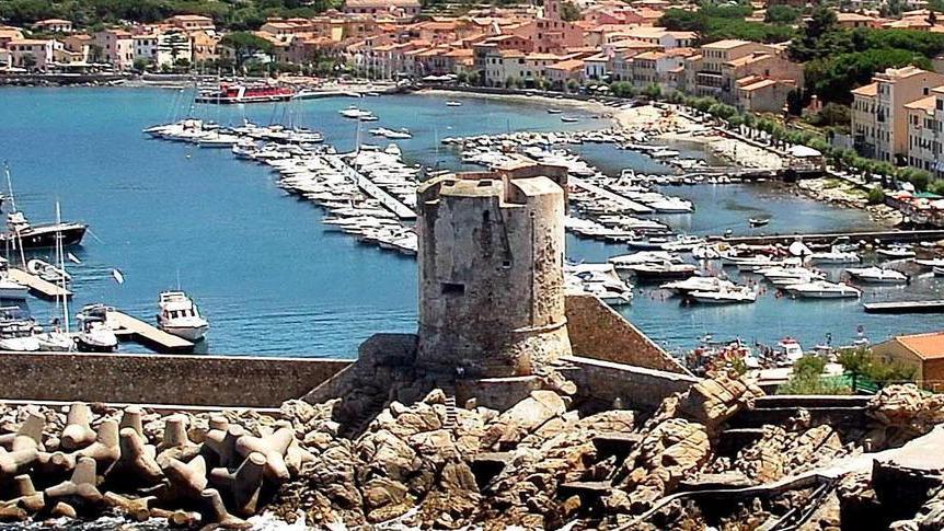 «Questo porto farà felice solo il privato»