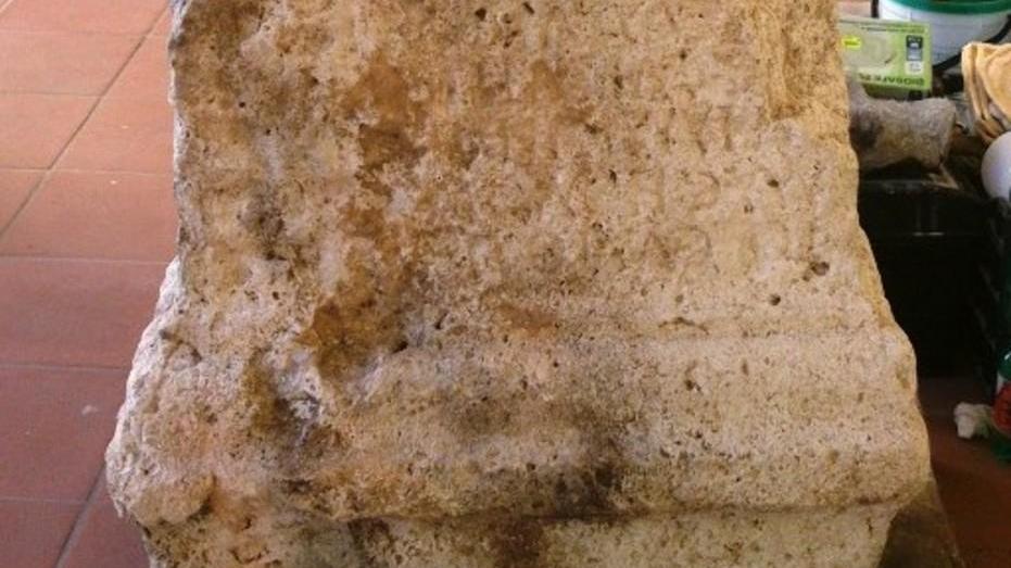 Un’iscrizione svela nuovi misteri dell’antica Cornus