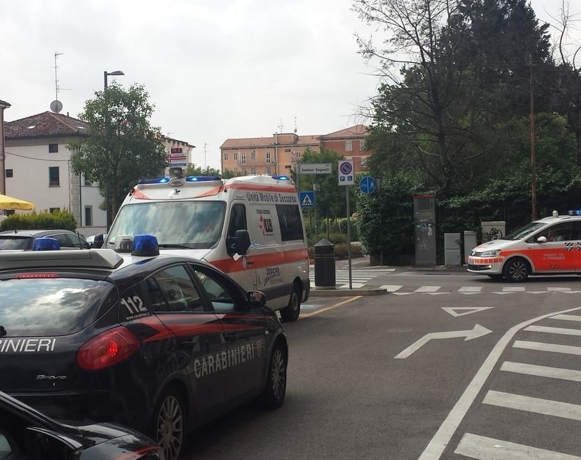 Tenta il suicidio ma viene salvata dai carabinieri