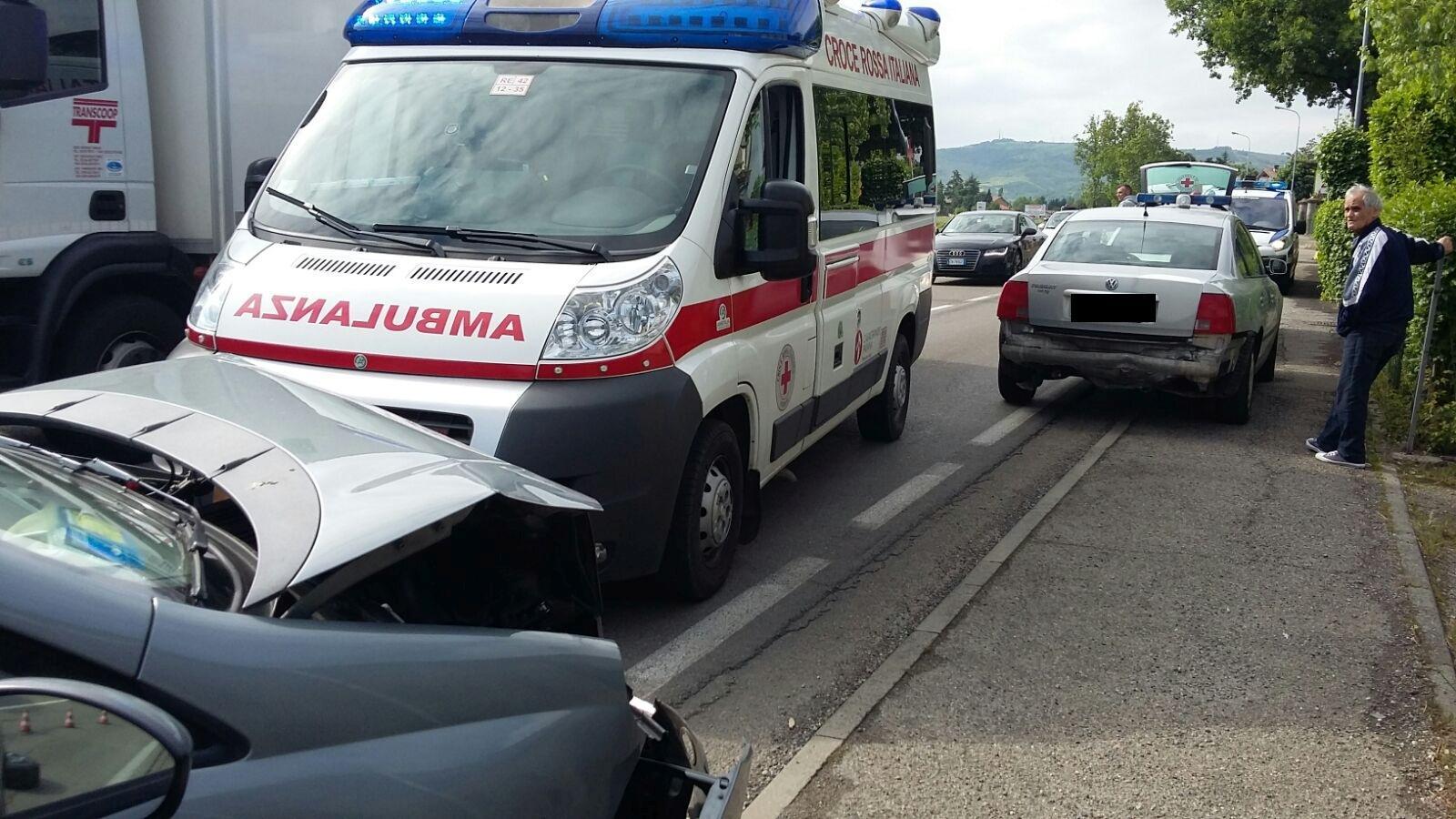 Incidente in via Bosco, tre feriti 