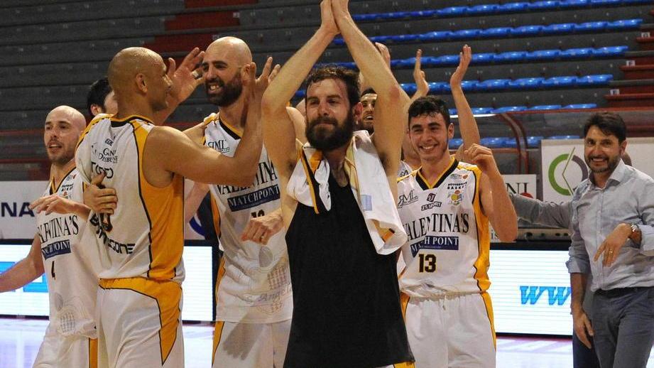 Basket City si tiene stretta Bottegone