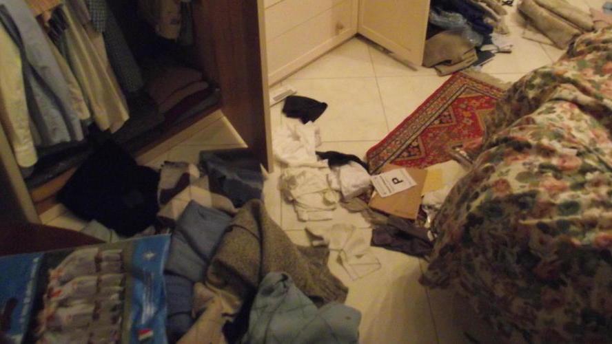 Imbavagliata e legata dai ladri a 86 anni