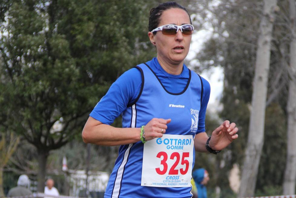 Maratona di Cagliari, Manca e Carola sul podio tra le polemiche
