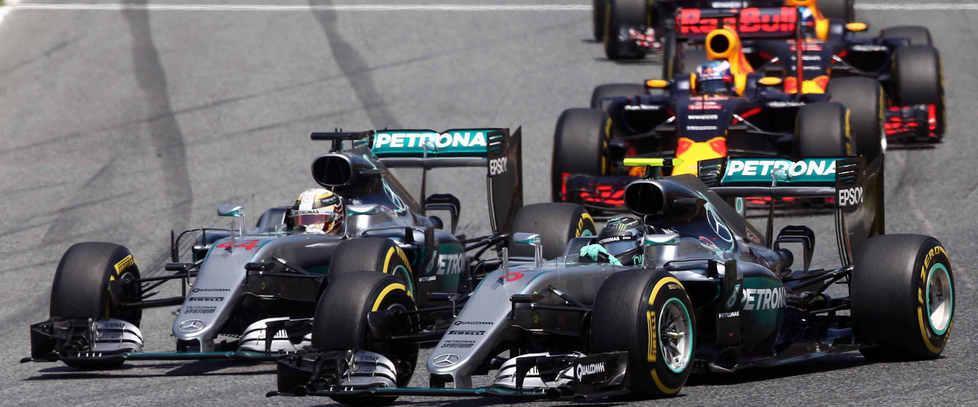 Debutto vincente di Verstappen 