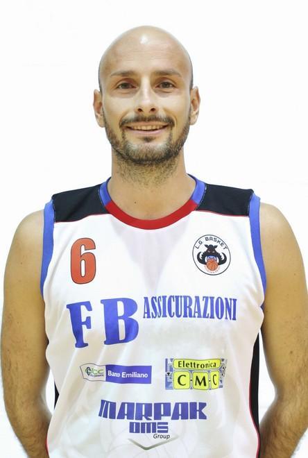 Guelfo ko, Castelnovo Monti in finale 