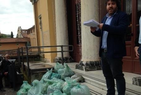 La segreteria Pd: pronti a denunciare Giovannetti