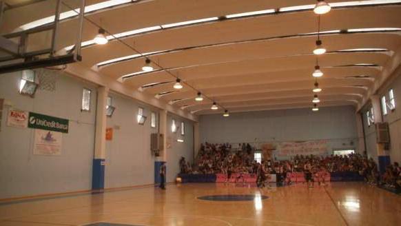 La società di basket infuriata «Nuovo palazzetto o lasciamo» 