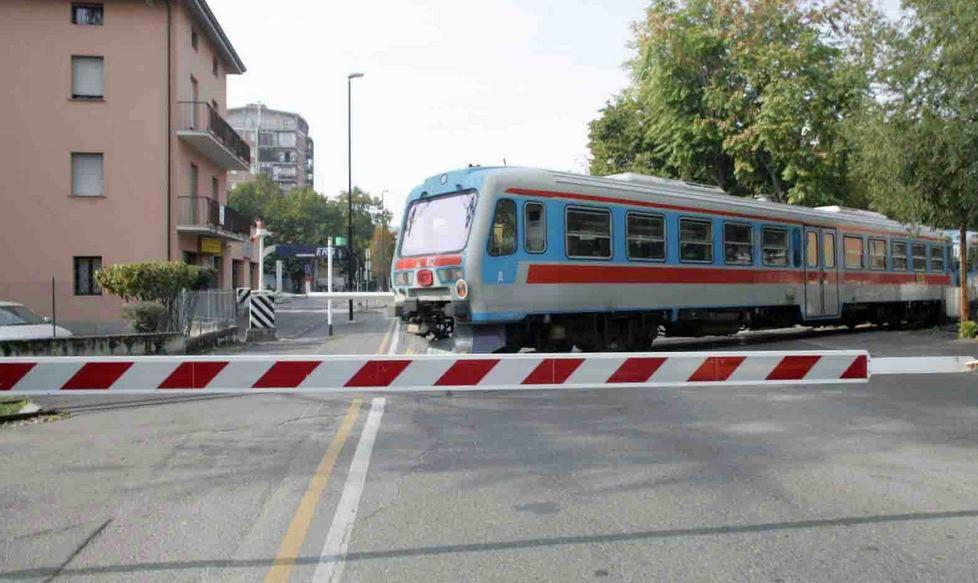 Le code ai passaggi a livello in consiglio 