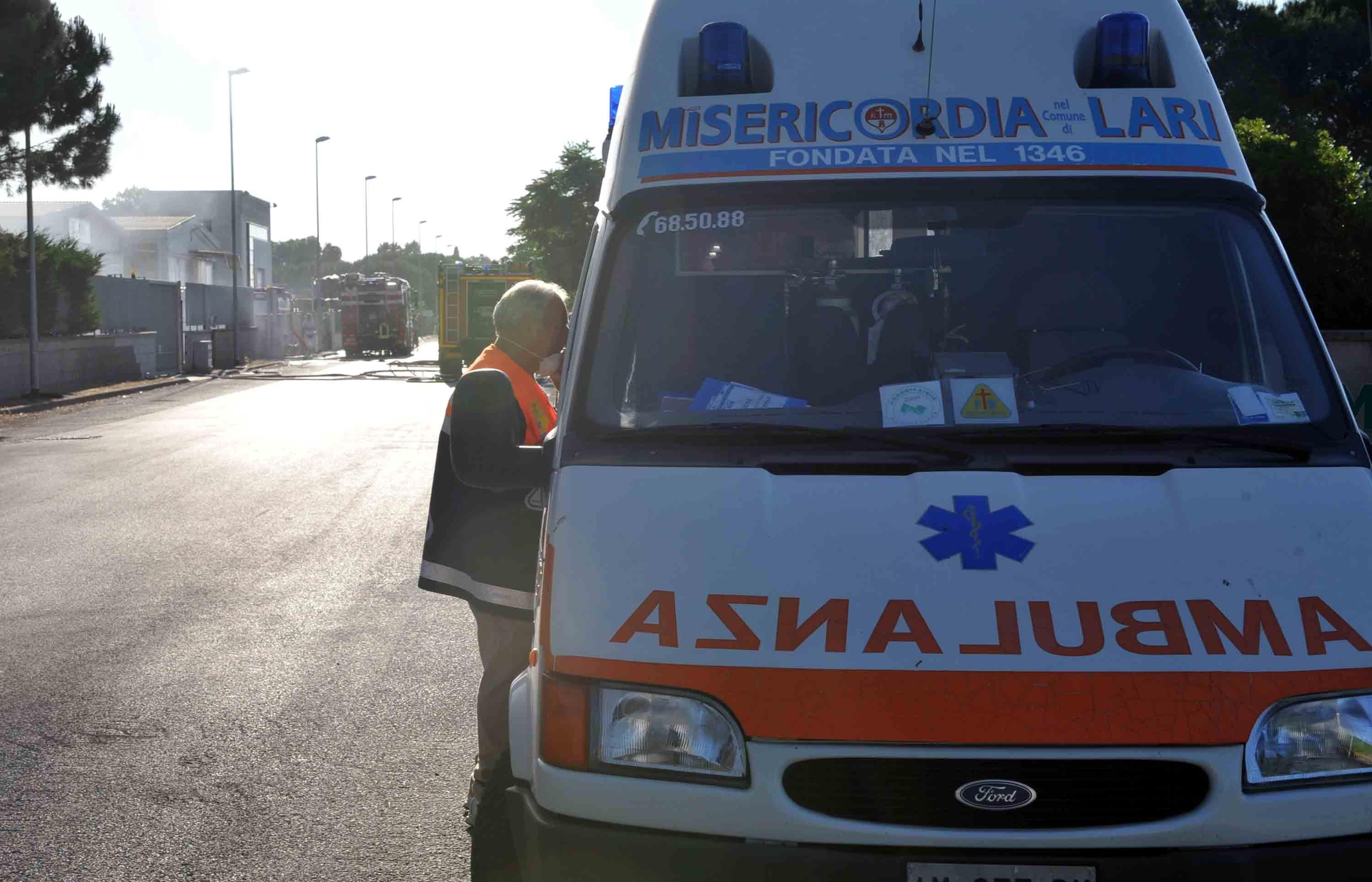 Cade dalla bicicletta, grave un bambino