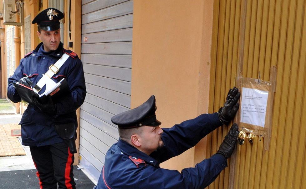 Al funzionario Inps sono stati sequestrati immobili, un’auto, conti correnti e fondi di investimento