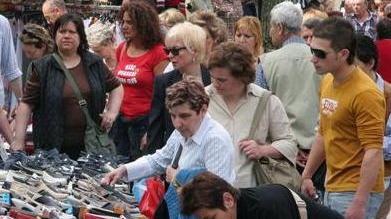 «No al mercato nel viale Piave»
