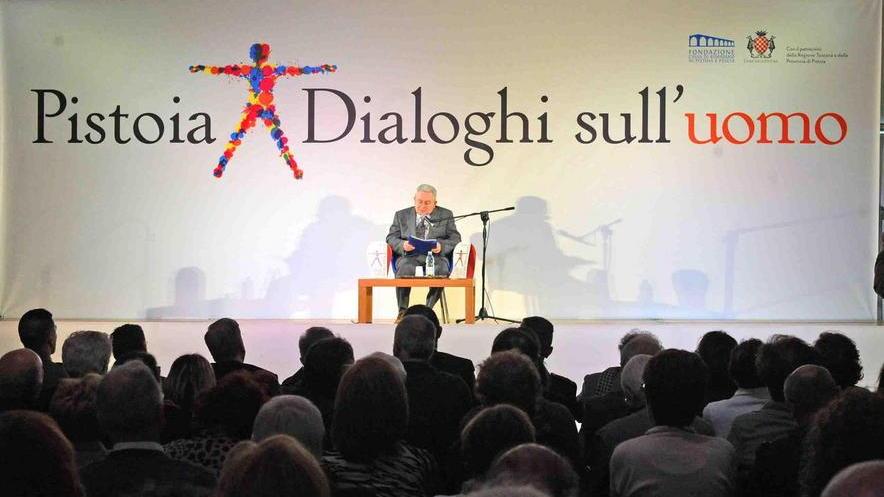 Tre studentesse a Cagliari per i festival della cultura