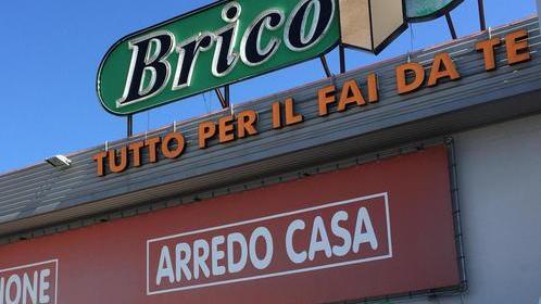Rubano trapani nell’ex Brico