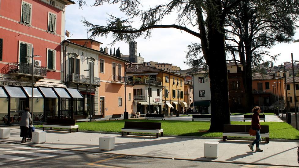 Cittadini contro il disco orario “tornato” in via del Giardino 