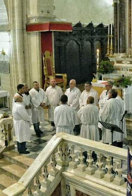 Le note “divine” risuonano nel tempio