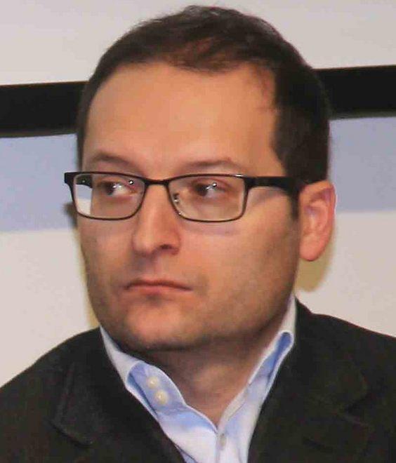 Lontano dalle strisce, l’anziano non l’ha visto 