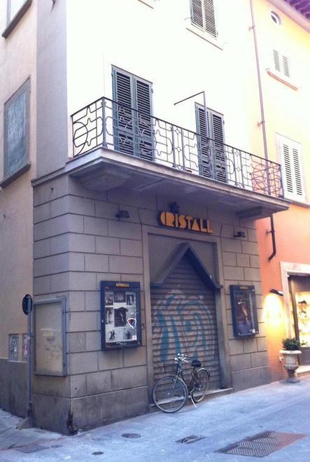 Una galleria commerciale al posto del cinema Cristall