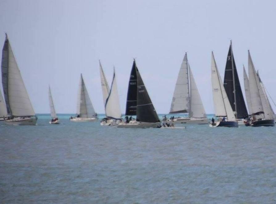 Vela, spettacolo nel Trofeo 88 miglia 